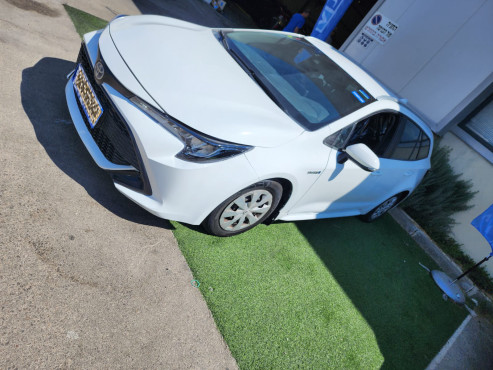 טויוטה C-HR 2023 במחיר 128,400 ש״ח - תמונה 2 טויוטה C-HR 2023 במחיר 128,400 ש״ח - תמונה 2