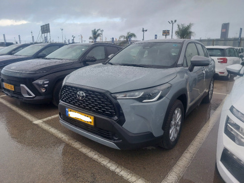 טויוטה קורולה קרוס 2026 במחיר 167,990 ש״ח - תמונה 1