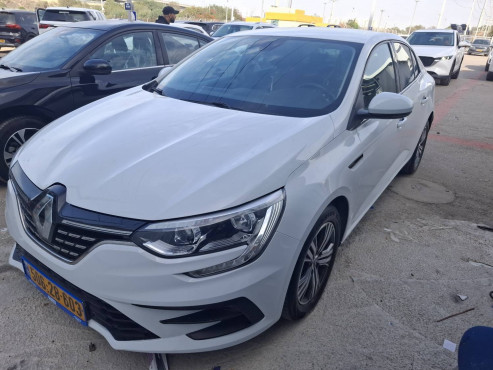 רנו מגאן 2023 במחיר 96,180 ש״ח - תמונה 2 רנו מגאן 2023 במחיר 96,180 ש״ח - תמונה 2