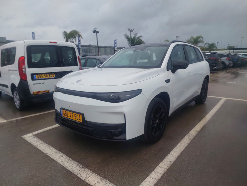 ליפמוטור C10 2026 במחיר 159,990 ש״ח - תמונה 2 ליפמוטור C10 2026 במחיר 159,990 ש״ח - תמונה 2