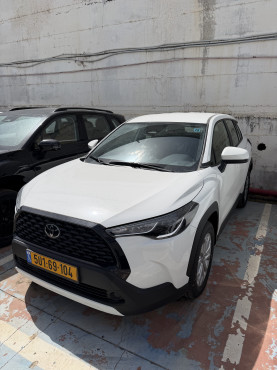 טויוטה קורולה קרוס 2026 במחיר 167,990 ש״ח - תמונה 1
