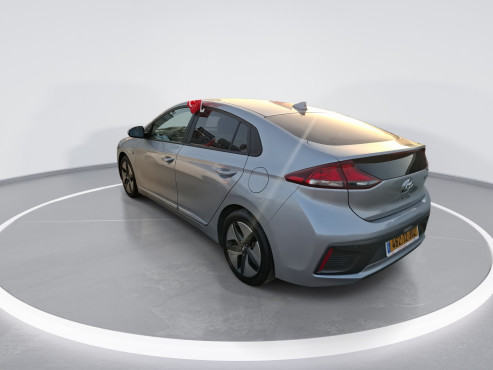 יונדאי איוניק 2021 במחיר 99,360 ש״ח - תמונה 7 יונדאי איוניק 2021 במחיר 99,360 ש״ח - תמונה 7