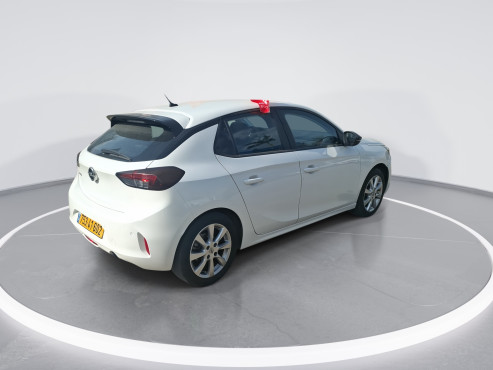 אופל קורסה 2022 במחיר 54,756 ש״ח - תמונה 9