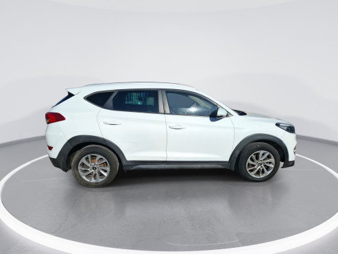 יונדאי טוסון 2016 במחיר 60,000 ש״ח - תמונה 8 יונדאי טוסון 2016 במחיר 60,000 ש״ח - תמונה 8