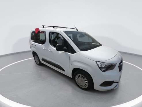 אופל COMBO 2022 במחיר 67,518 ש״ח - תמונה 3 אופל COMBO 2022 במחיר 67,518 ש״ח - תמונה 3