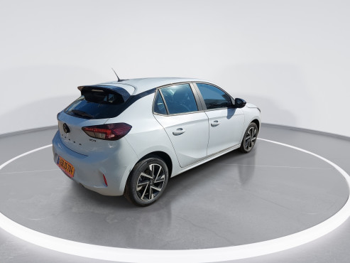 אופל קורסה 2026 במחיר 120,361 ש״ח - תמונה 10