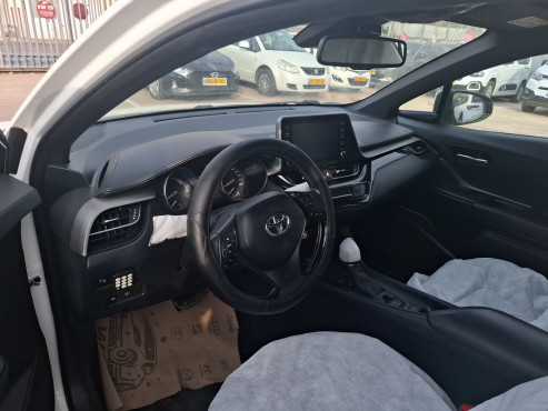 טויוטה C-HR 2023 במחיר 110,010 ש״ח - תמונה 2 טויוטה C-HR 2023 במחיר 110,010 ש״ח - תמונה 2