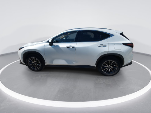 לקסוס LEXUS NX350H 2023 במחיר 183,685 ש״ח - תמונה 6