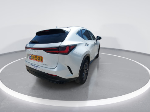 לקסוס LEXUS NX350H 2023 במחיר 183,685 ש״ח - תמונה 9
