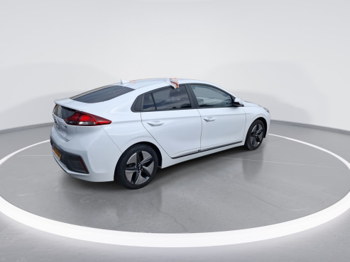 יונדאי איוניק 2022 במחיר 105,020 ש״ח - תמונה 9