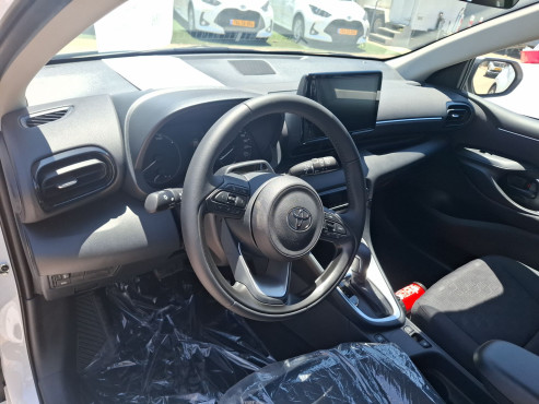 טויוטה YARIS HEV 2026 במחיר 135,000 ש״ח - תמונה 2 טויוטה YARIS HEV 2026 במחיר 135,000 ש״ח - תמונה 2