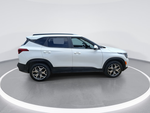 קיה סלטוס 2023 במחיר 107,000 ש״ח - תמונה 10