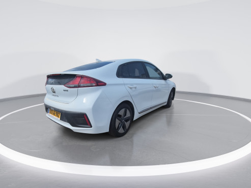 יונדאי איוניק 2021 במחיר 114,000 ש״ח - תמונה 9