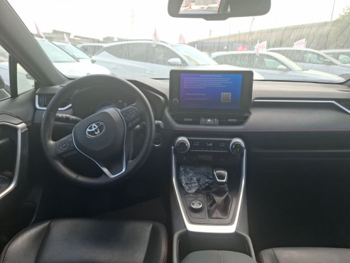 טויוטה RAV 4 PLUG IN 2023 במחיר 192,000 ש״ח - תמונה 2