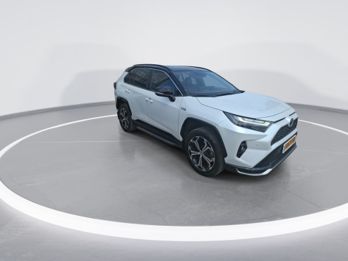 טויוטה RAV 4 PLUG IN 2023 במחיר 192,000 ש״ח - תמונה 3