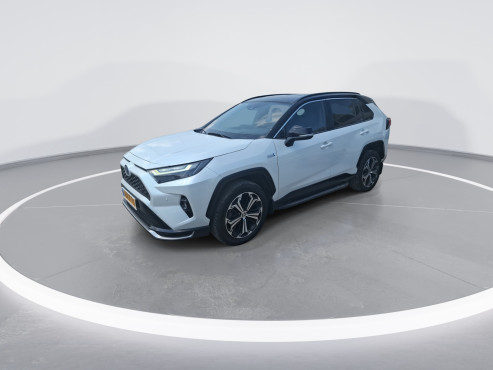 טויוטה RAV 4 PLUG IN 2023 במחיר 192,000 ש״ח - תמונה 5