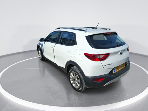 קיה סטוניק 2021 במחיר 62,482 ש״ח - תמונה 6