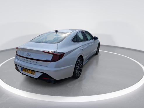 יונדאי סונטה 2022 במחיר 86,670 ש״ח - תמונה 9 יונדאי סונטה 2022 במחיר 86,670 ש״ח - תמונה 9