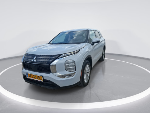 מיצובישי אאוטלנדר 2023 במחיר 126,150 ש״ח - תמונה 5 מיצובישי אאוטלנדר 2023 במחיר 126,150 ש״ח - תמונה 5