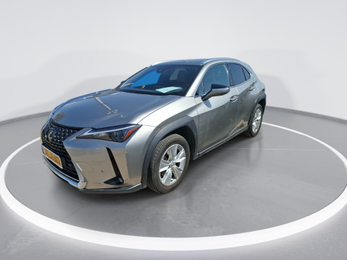 לקסוס UX 2023 במחיר 153,925 ש״ח - תמונה 5