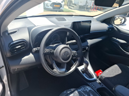 טויוטה YARIS HEV 2026 במחיר 135,000 ש״ח - תמונה 2