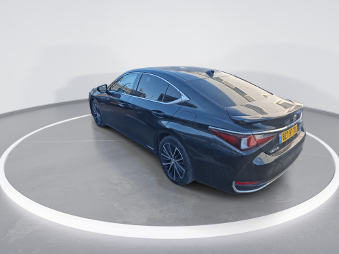 לקסוס ES 2022 במחיר 180,648 ש״ח - תמונה 7 לקסוס ES 2022 במחיר 180,648 ש״ח - תמונה 7