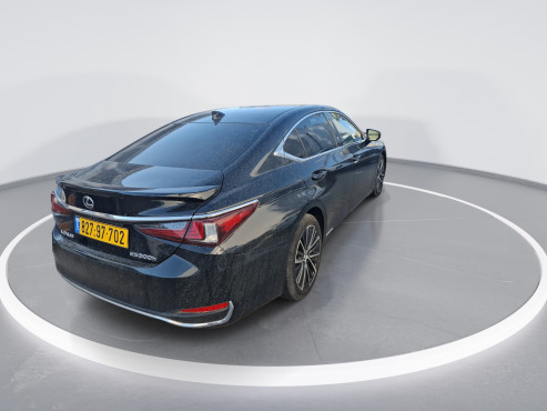 לקסוס ES 2022 במחיר 180,648 ש״ח - תמונה 9 לקסוס ES 2022 במחיר 180,648 ש״ח - תמונה 9