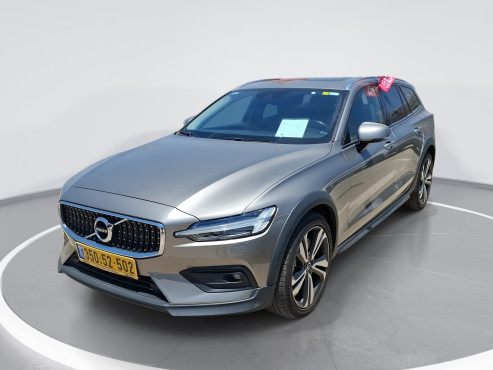 וולבו V60 2021 במחיר 121,128 ש״ח - תמונה 1 וולבו V60 2021 במחיר 121,128 ש״ח - תמונה 1