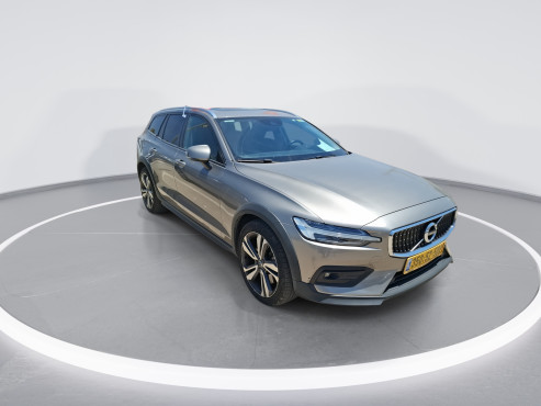 וולבו V60 2021 במחיר 121,128 ש״ח - תמונה 3 וולבו V60 2021 במחיר 121,128 ש״ח - תמונה 3