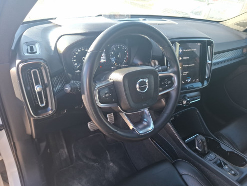 וולבו XC40 T3 2022 במחיר 119,556 ש״ח - תמונה 2