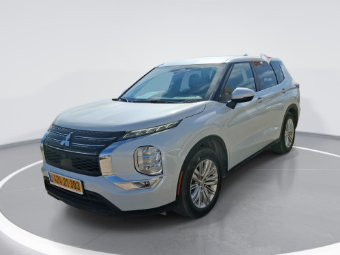מיצובישי אאוטלנדר 2023 במחיר 122,400 ש״ח - תמונה 1