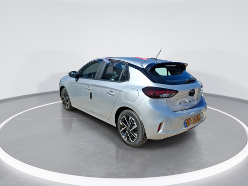 אופל קורסה 2026 במחיר 120,361 ש״ח - תמונה 7