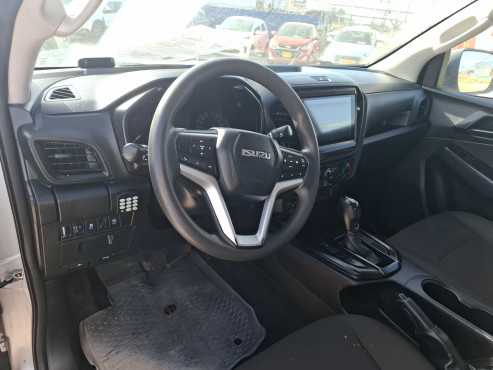 איסוזו D-MAX 2022 במחיר 202,629 ש״ח - תמונה 2 איסוזו D-MAX 2022 במחיר 202,629 ש״ח - תמונה 2