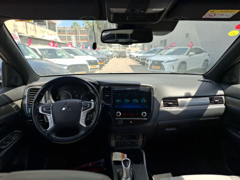 מיצובישי אאוטלנדר 2019 במחיר 100,580 ש״ח - תמונה 2 מיצובישי אאוטלנדר 2019 במחיר 100,580 ש״ח - תמונה 2