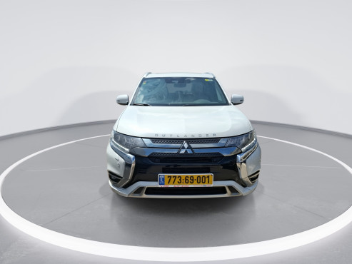 מיצובישי אאוטלנדר 2019 במחיר 100,580 ש״ח - תמונה 4 מיצובישי אאוטלנדר 2019 במחיר 100,580 ש״ח - תמונה 4