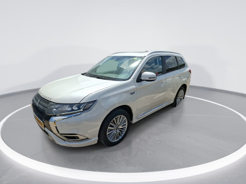 מיצובישי אאוטלנדר 2019 במחיר 100,580 ש״ח - תמונה 5 מיצובישי אאוטלנדר 2019 במחיר 100,580 ש״ח - תמונה 5