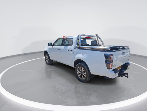 איסוזו D-MAX 2023 במחיר 218,160 ש״ח - תמונה 7 איסוזו D-MAX 2023 במחיר 218,160 ש״ח - תמונה 7