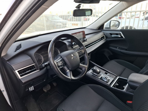 מיצובישי אאוטלנדר 2022 במחיר 123,536 ש״ח - תמונה 2