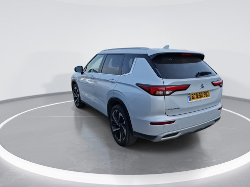 מיצובישי אאוטלנדר 2022 במחיר 123,536 ש״ח - תמונה 7