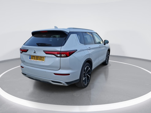 מיצובישי אאוטלנדר 2022 במחיר 123,536 ש״ח - תמונה 9