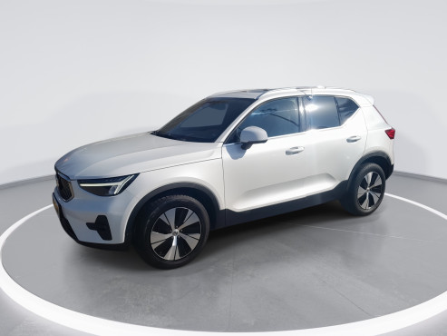 וולבו XC40T2 2022 במחיר 102,200 ש״ח - תמונה 1 וולבו XC40T2 2022 במחיר 102,200 ש״ח - תמונה 1