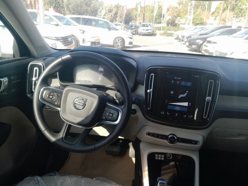 וולבו XC40T2 2022 במחיר 102,200 ש״ח - תמונה 2 וולבו XC40T2 2022 במחיר 102,200 ש״ח - תמונה 2
