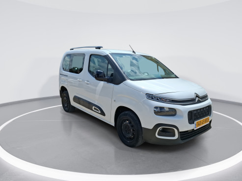 סיטרואן ברלינגו 2022 במחיר 116,550 ש״ח - תמונה 3 סיטרואן ברלינגו 2022 במחיר 116,550 ש״ח - תמונה 3