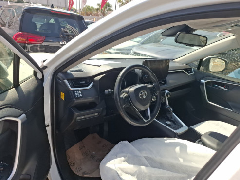 טויוטה RAV 4 2023 במחיר 121,520 ש״ח - תמונה 2 טויוטה RAV 4 2023 במחיר 121,520 ש״ח - תמונה 2