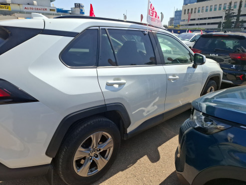 טויוטה RAV 4 2023 במחיר 121,520 ש״ח - תמונה 9 טויוטה RAV 4 2023 במחיר 121,520 ש״ח - תמונה 9