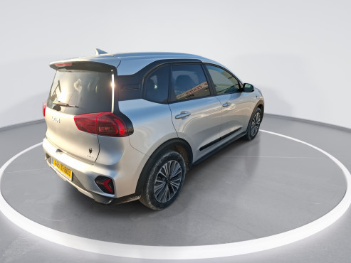 קיה נירו 2023 במחיר 108,420 ש״ח - תמונה 10