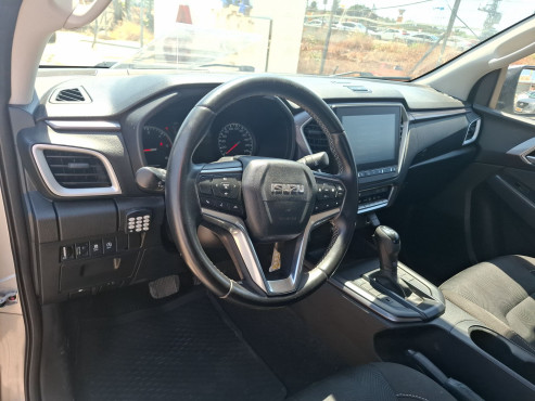 איסוזו D-MAX 2022 במחיר 176,344 ש״ח - תמונה 2