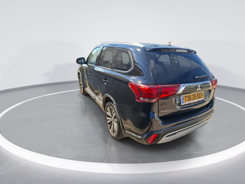 מיצובישי אאוטלנדר 2019 במחיר 92,120 ש״ח - תמונה 7