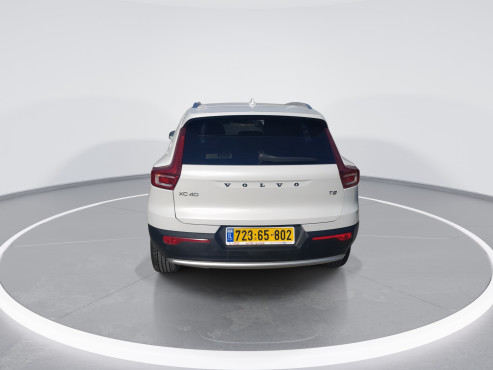 וולבו XC40T2 2022 במחיר 113,880 ש״ח - תמונה 8