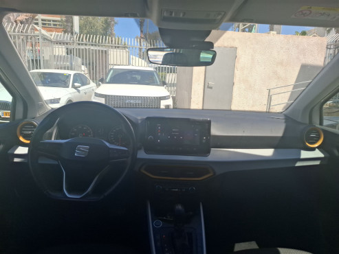 סיאט ארונה 2023 במחיר 80,640 ש״ח - תמונה 2
